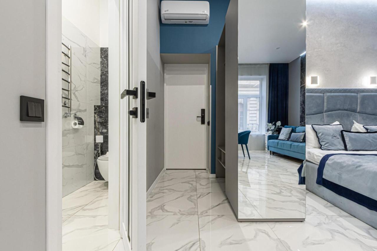 Family Residence Boutique Apartments Lviv Exteriör bild
